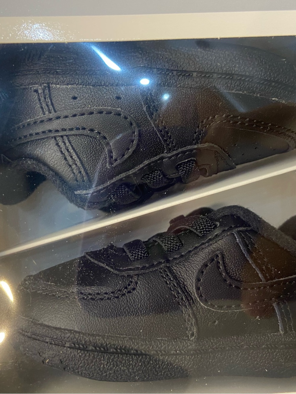 Nike Black Kids Low-Top Leather Sneakers